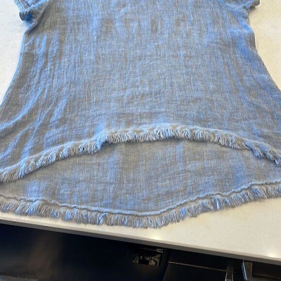 Angela Mara women’s medium shirt super nice pit to pit 20 inch. Linen cotton - Picture 2 of 7